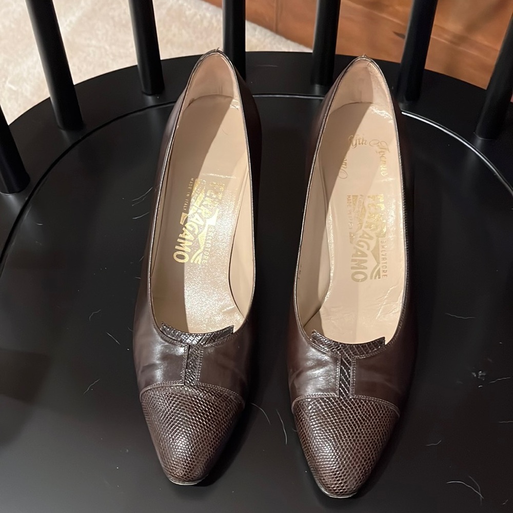 Ferragamo brown pumps size 9.5B